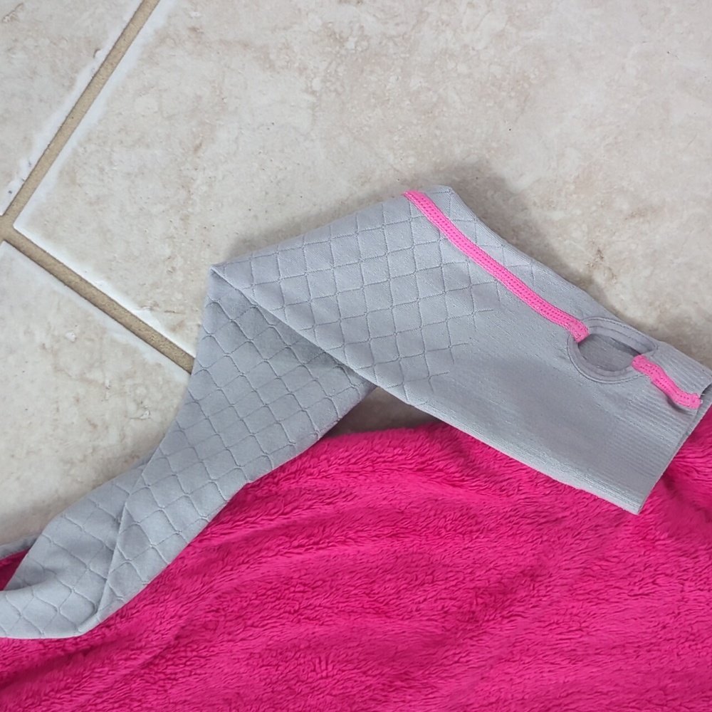 The North Face Kids Pink and Gray Hoodie Vest, Size Girls 10 - Picture 6 of 8